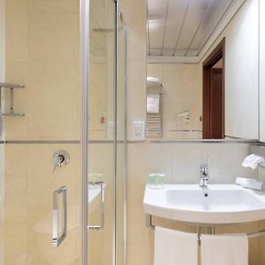 Deluxe Zimmer mit Kingsize-Bett